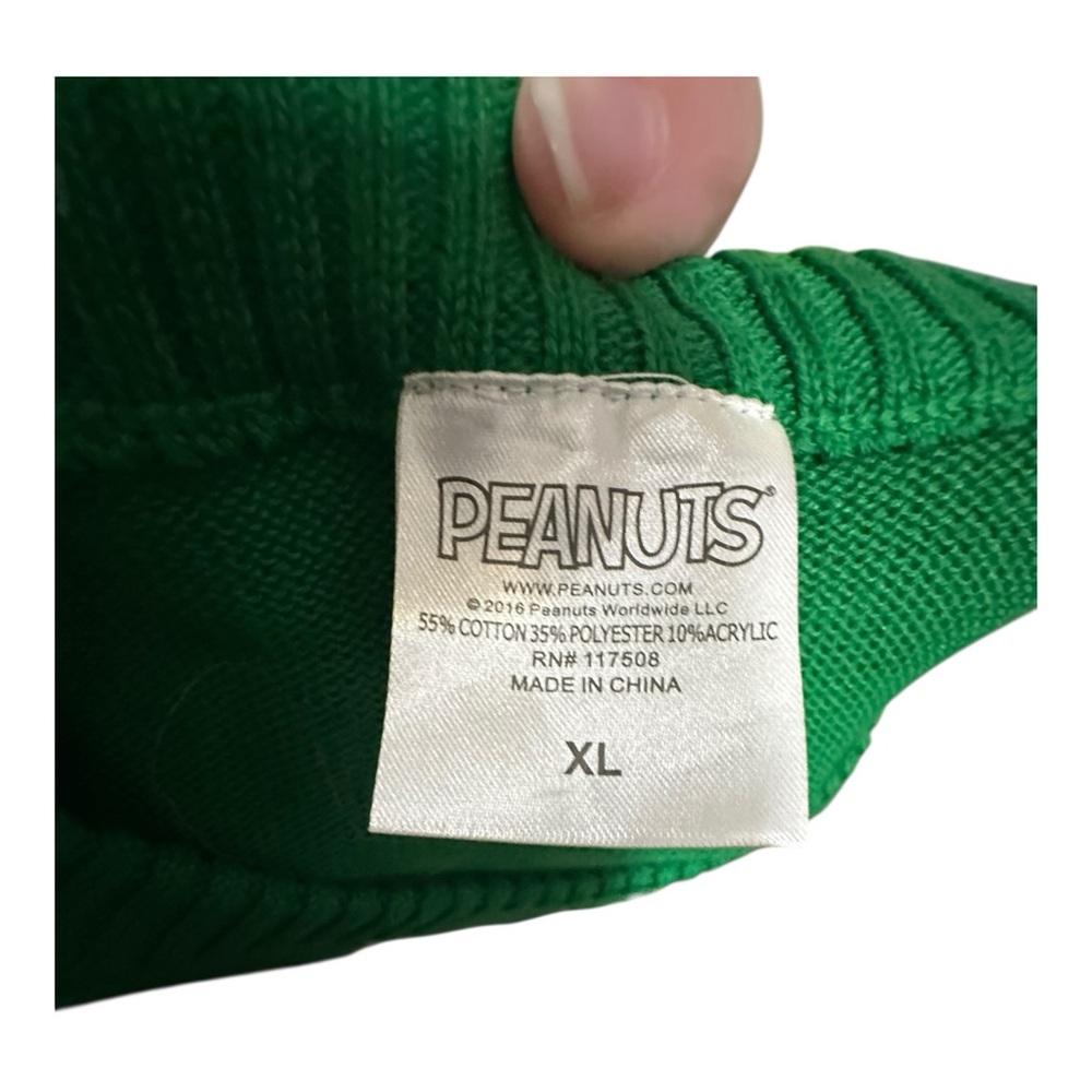 Peanuts Christmas Sweater – Men’s XL – Green Pullover - Picture 7 of 9
